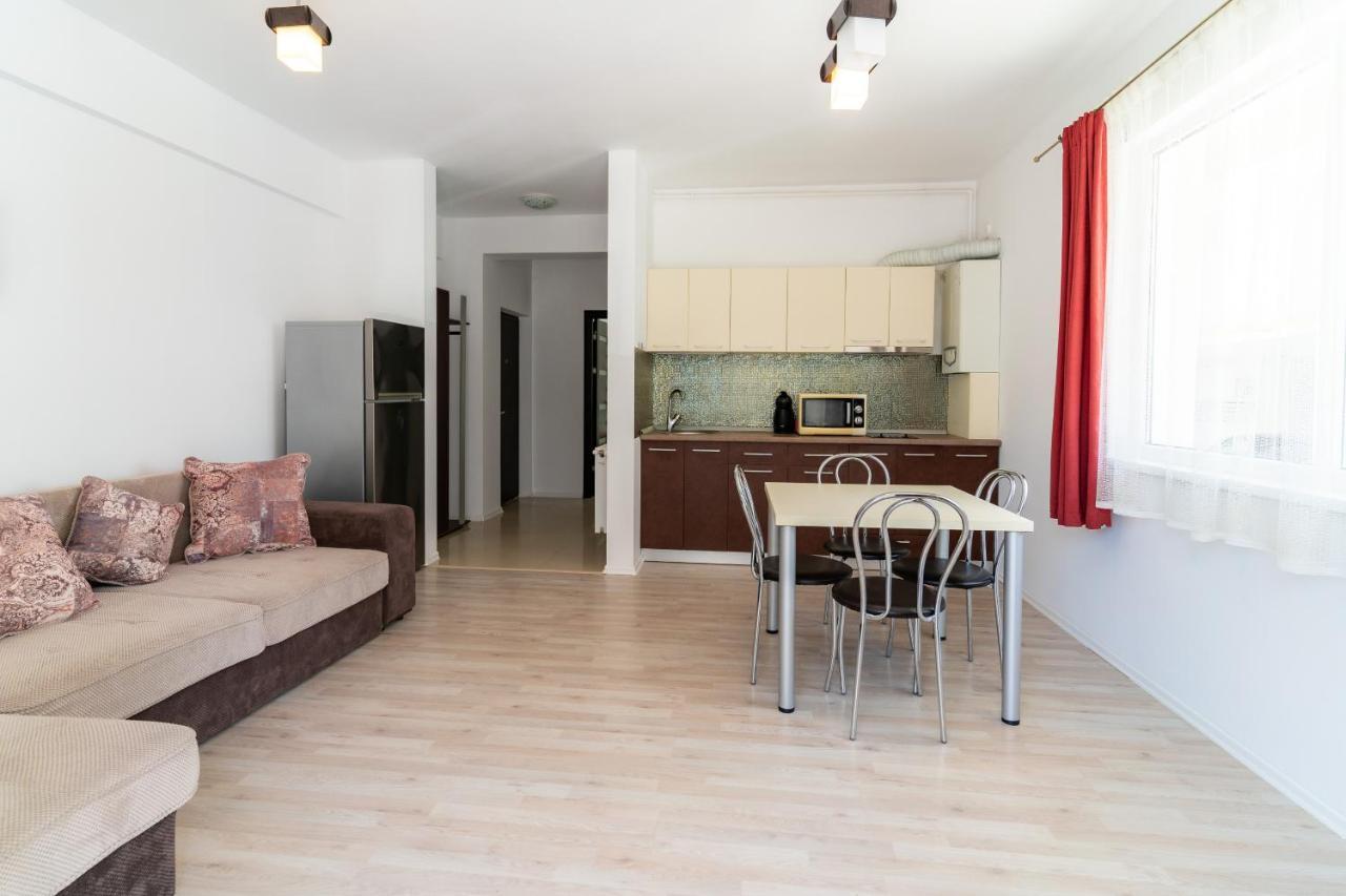 Apartament Tudor Navodari Exterior photo